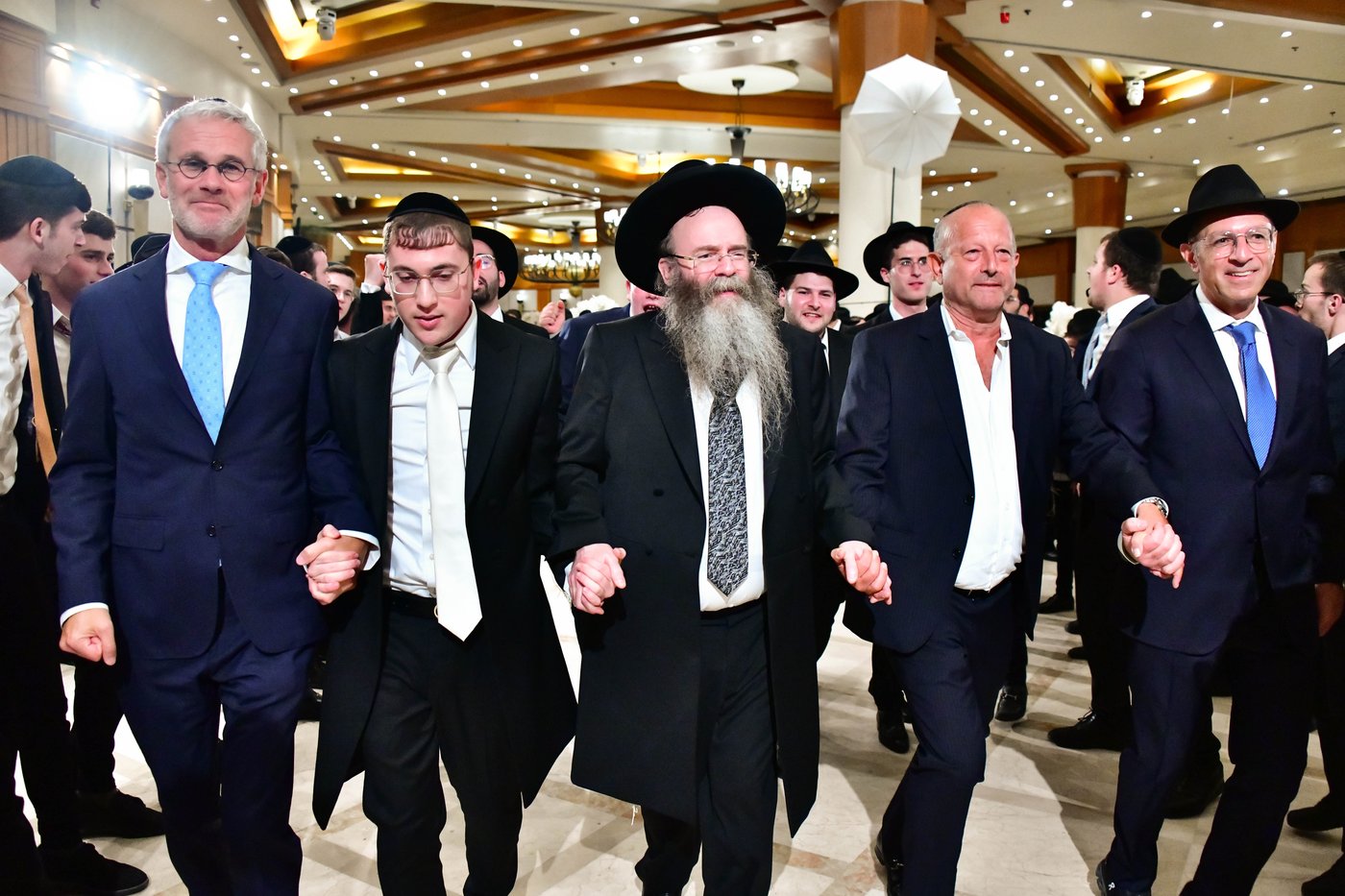 מהשמחה בבני ברק | צילום: שוקי לרר