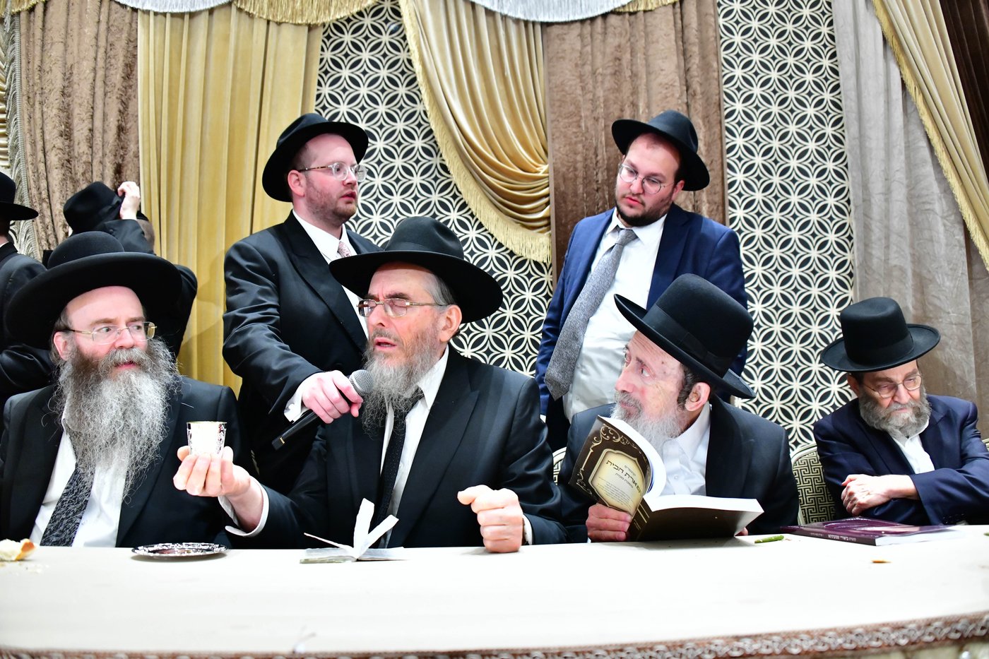 מהשמחה בבני ברק | צילום: שוקי לרר