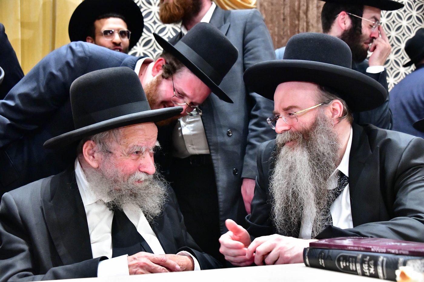 מהשמחה בבני ברק | צילום: שוקי לרר