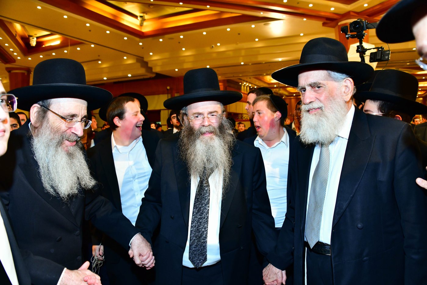 מהשמחה בבני ברק | צילום: שוקי לרר