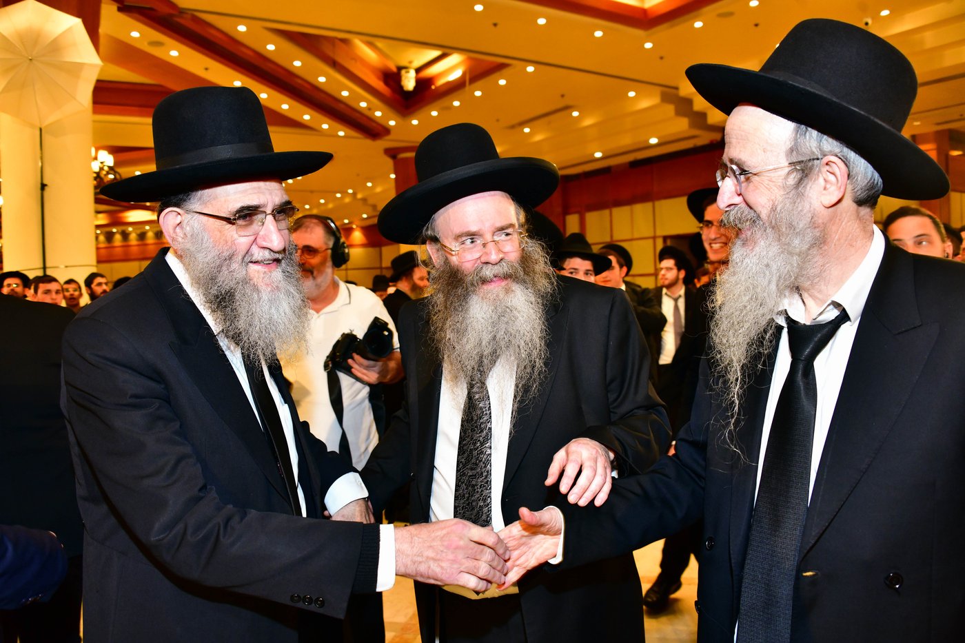 מהשמחה בבני ברק | צילום: שוקי לרר