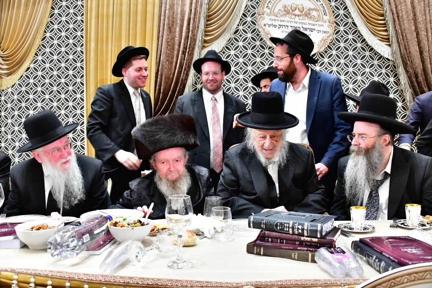 מהשמחה בבני ברק | צילום: שוקי לרר
