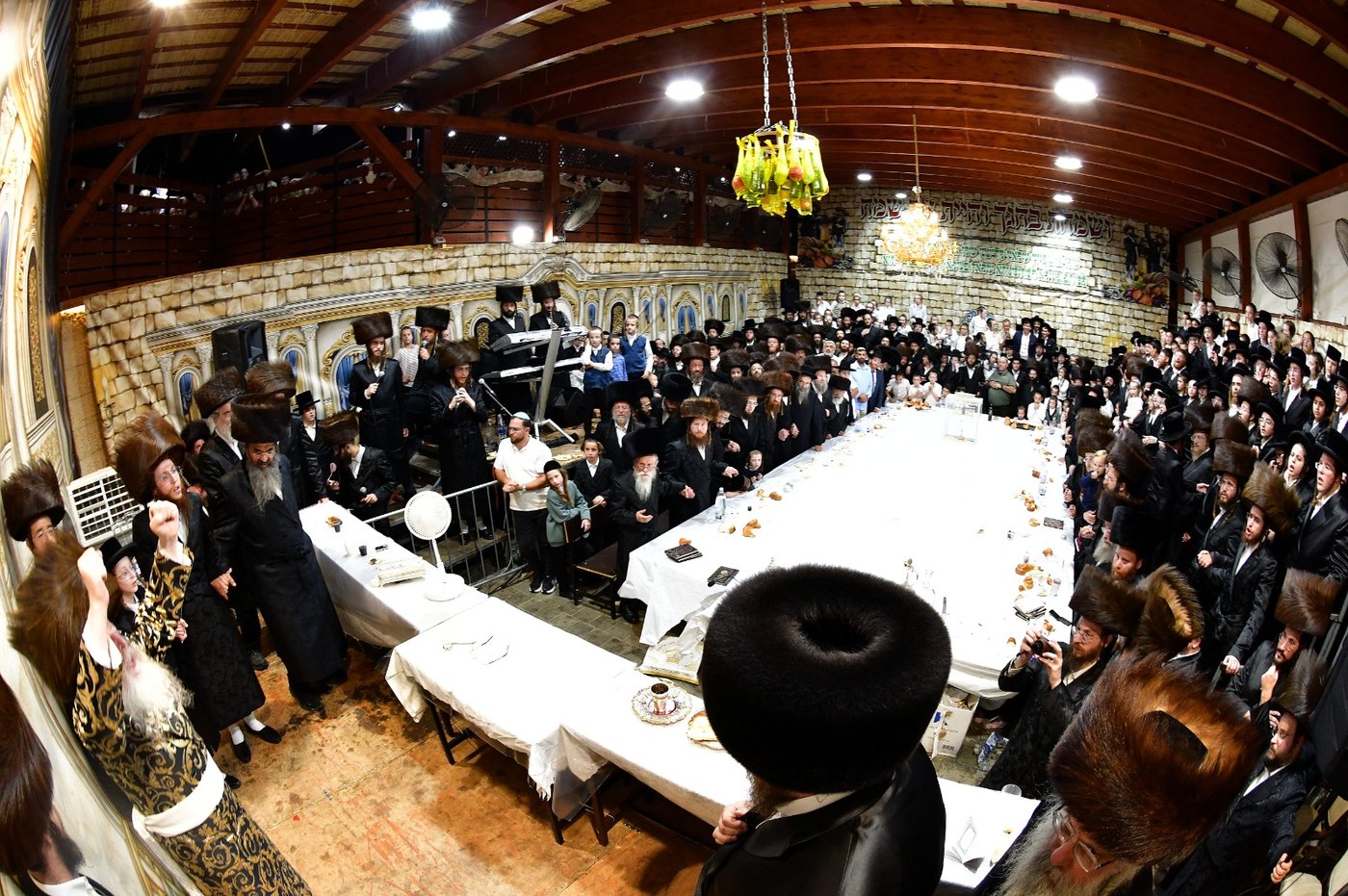 שמחת בר המצווה בקרעטשניף קריית גת | צילומים: יוסי לוי, א. שטול - מהנעשה והנשמע