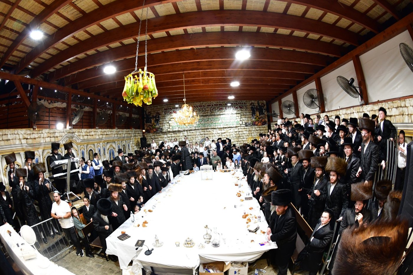 שמחת בר המצווה בקרעטשניף קריית גת | צילומים: יוסי לוי, א. שטול - מהנעשה והנשמע