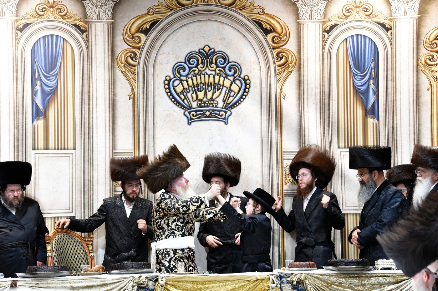 שמחת בר המצווה בקרעטשניף קריית גת | צילומים: יוסי לוי, א. שטול - מהנעשה והנשמע