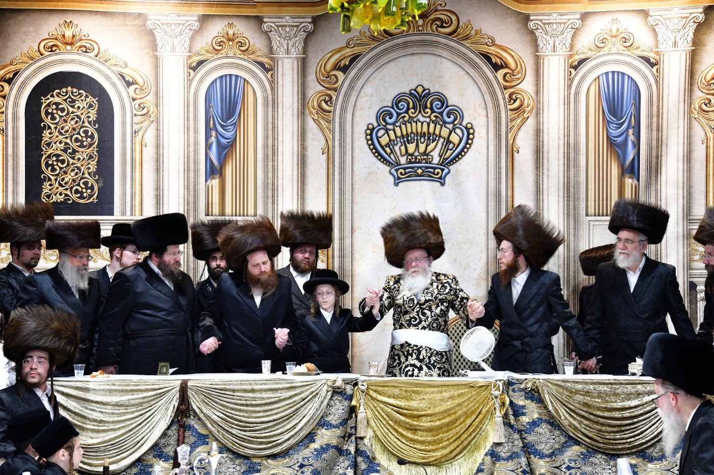 שמחת בר המצווה בקרעטשניף קריית גת | צילומים: יוסי לוי, א. שטול - מהנעשה והנשמע