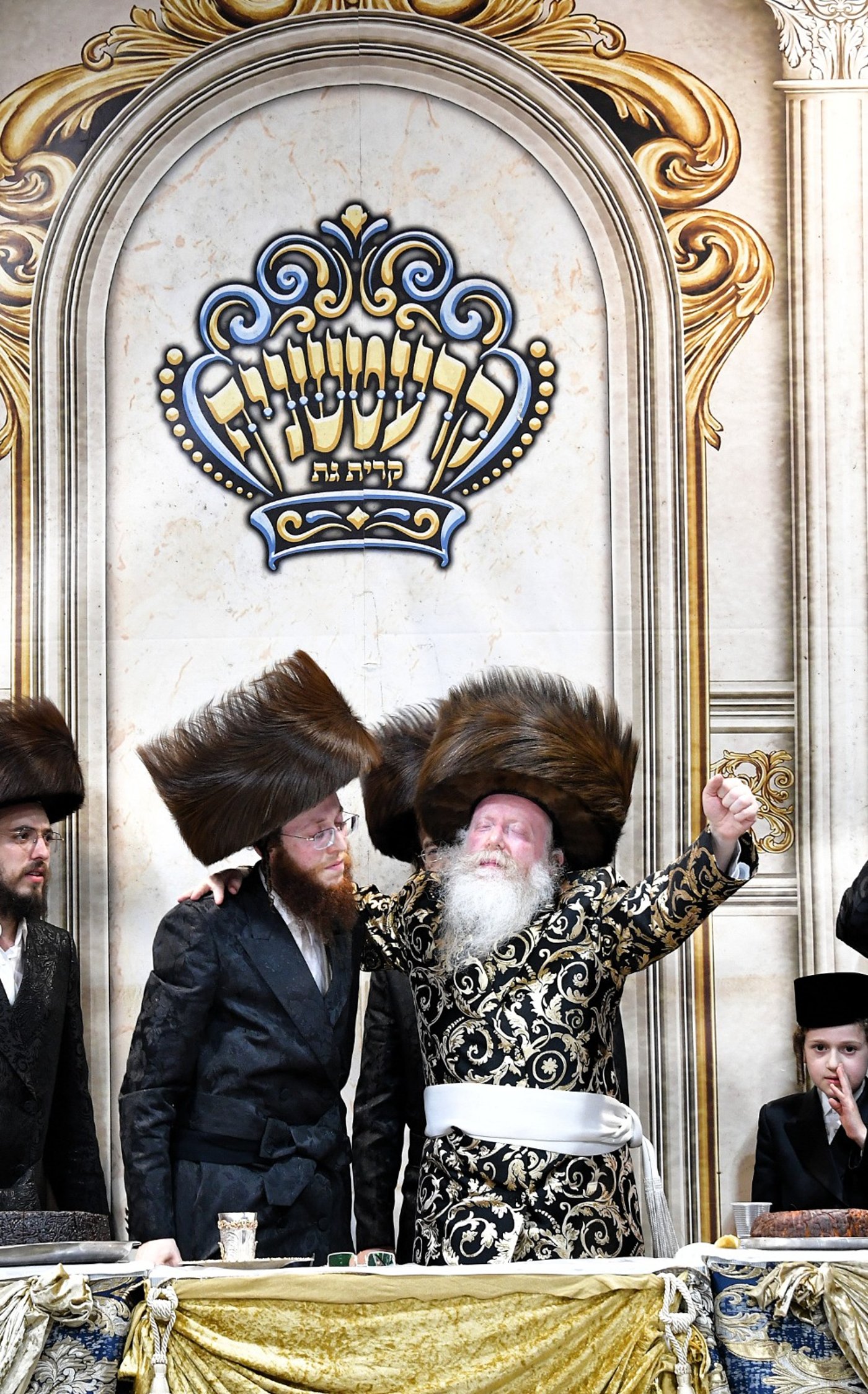 שמחת בר המצווה בקרעטשניף קריית גת | צילומים: יוסי לוי, א. שטול - מהנעשה והנשמע
