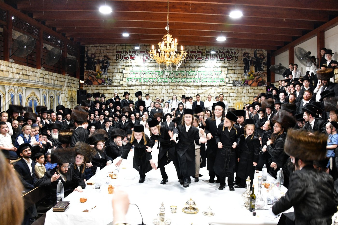 שמחת בר המצווה בקרעטשניף קריית גת | צילומים: יוסי לוי, א. שטול - מהנעשה והנשמע