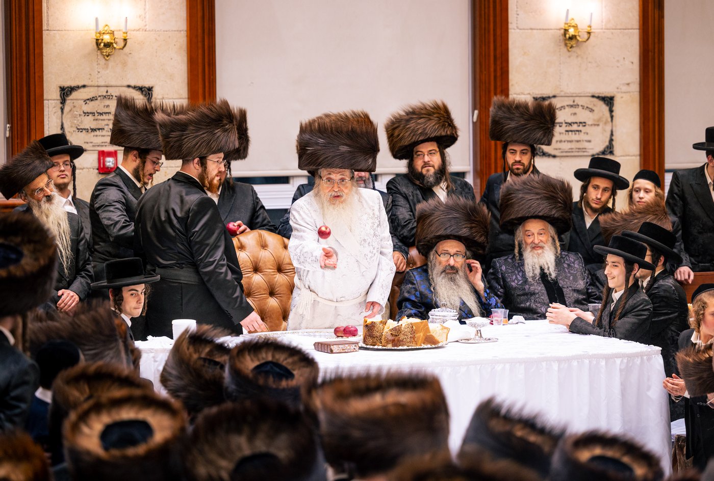 ירח האיתנים בחצר הקודש טאהש | צילום: משה פאנעט