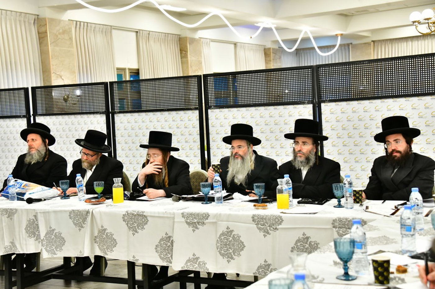 כינוס רבני ויז'ניץ | צילום: מהנעשה והנשמע