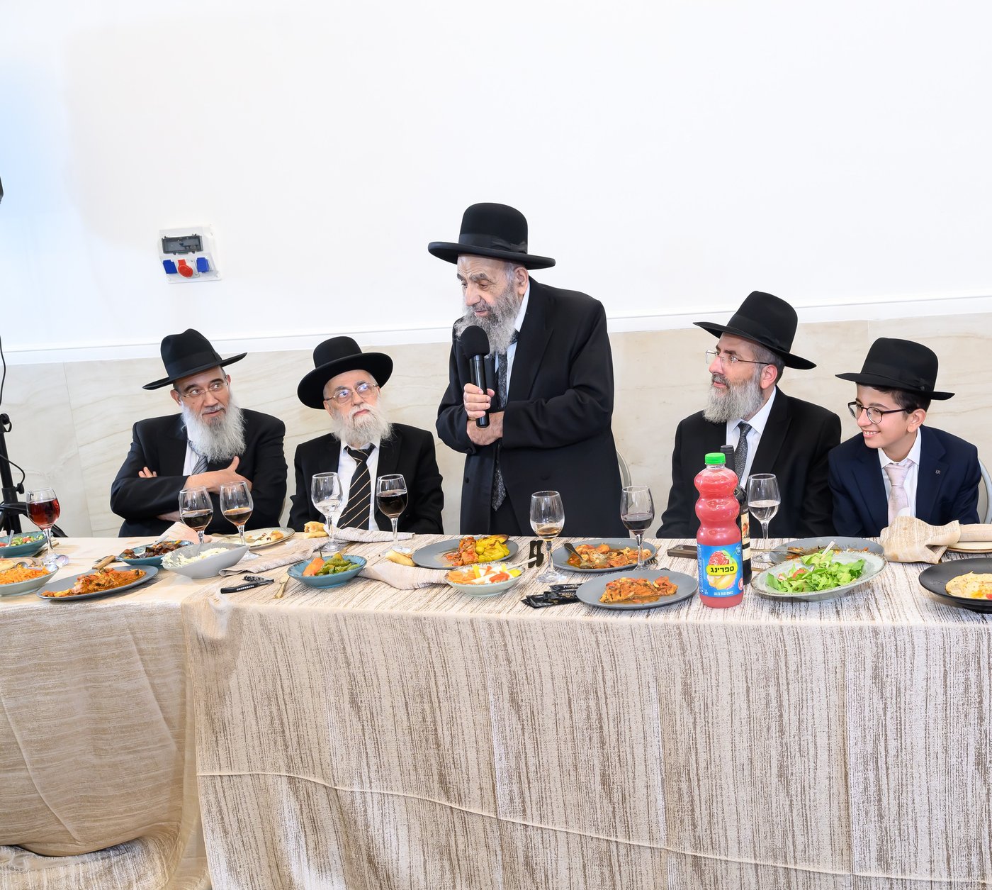 שמחת בר המצווה לנכד הגאון רבי אהרן זכאי