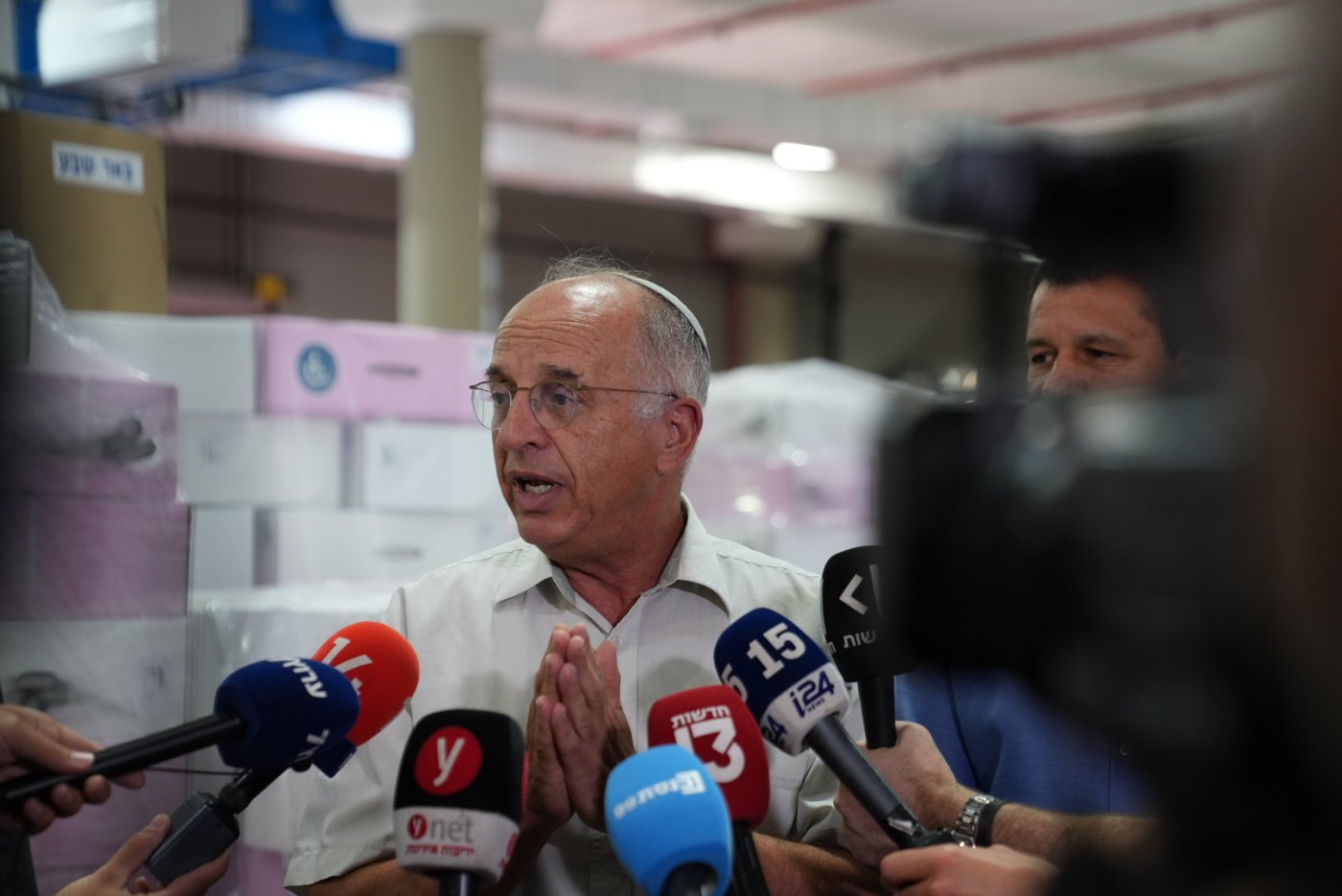 הסיור במרכז הלוגיסטי