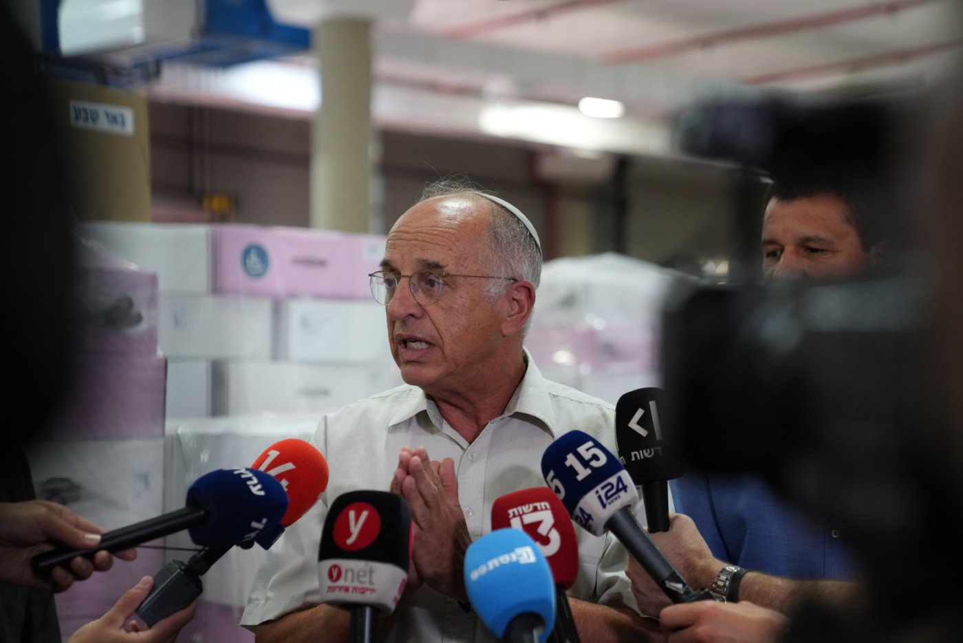 הסיור במרכז הלוגיסטי
