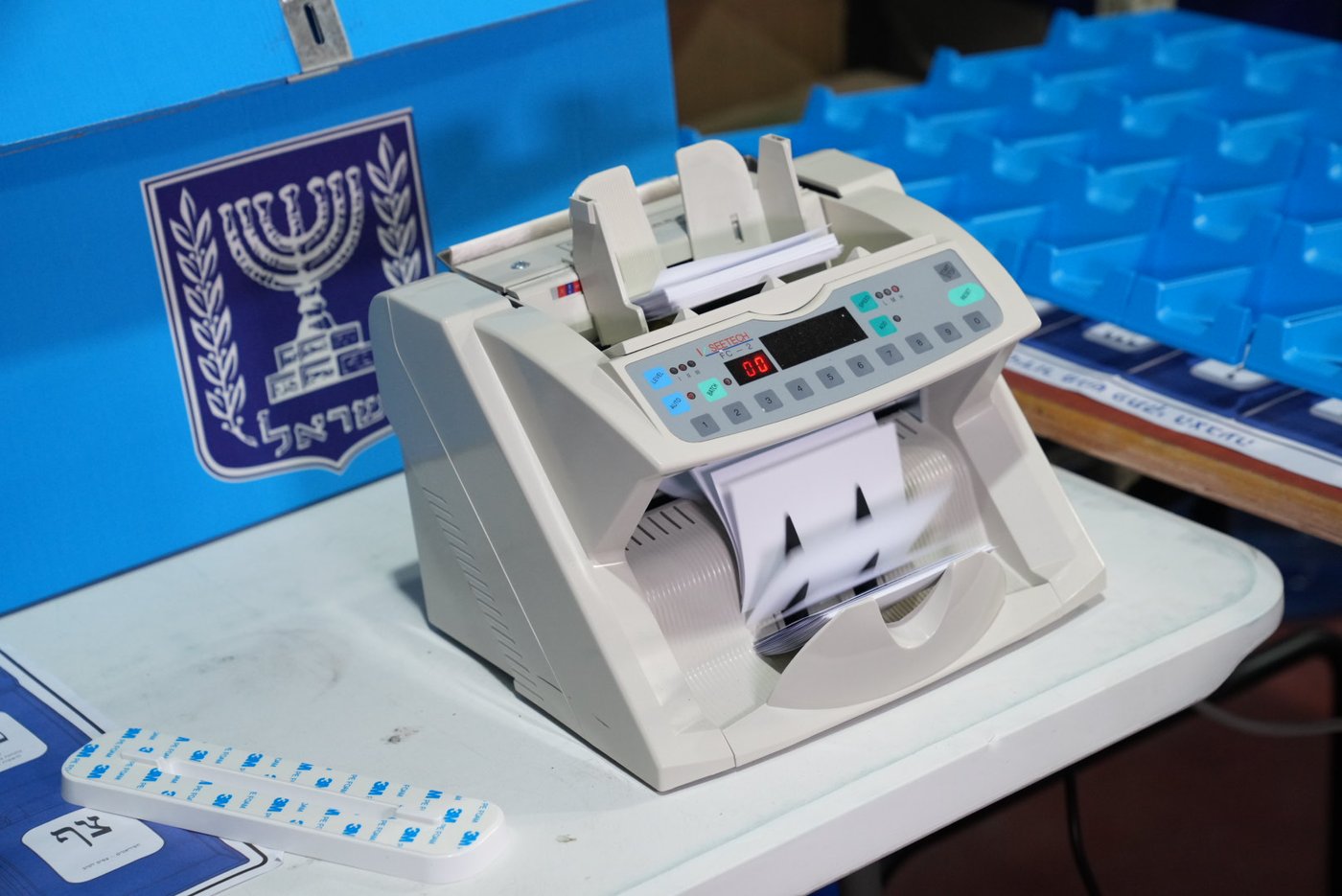 הסיור במרכז הלוגיסטי