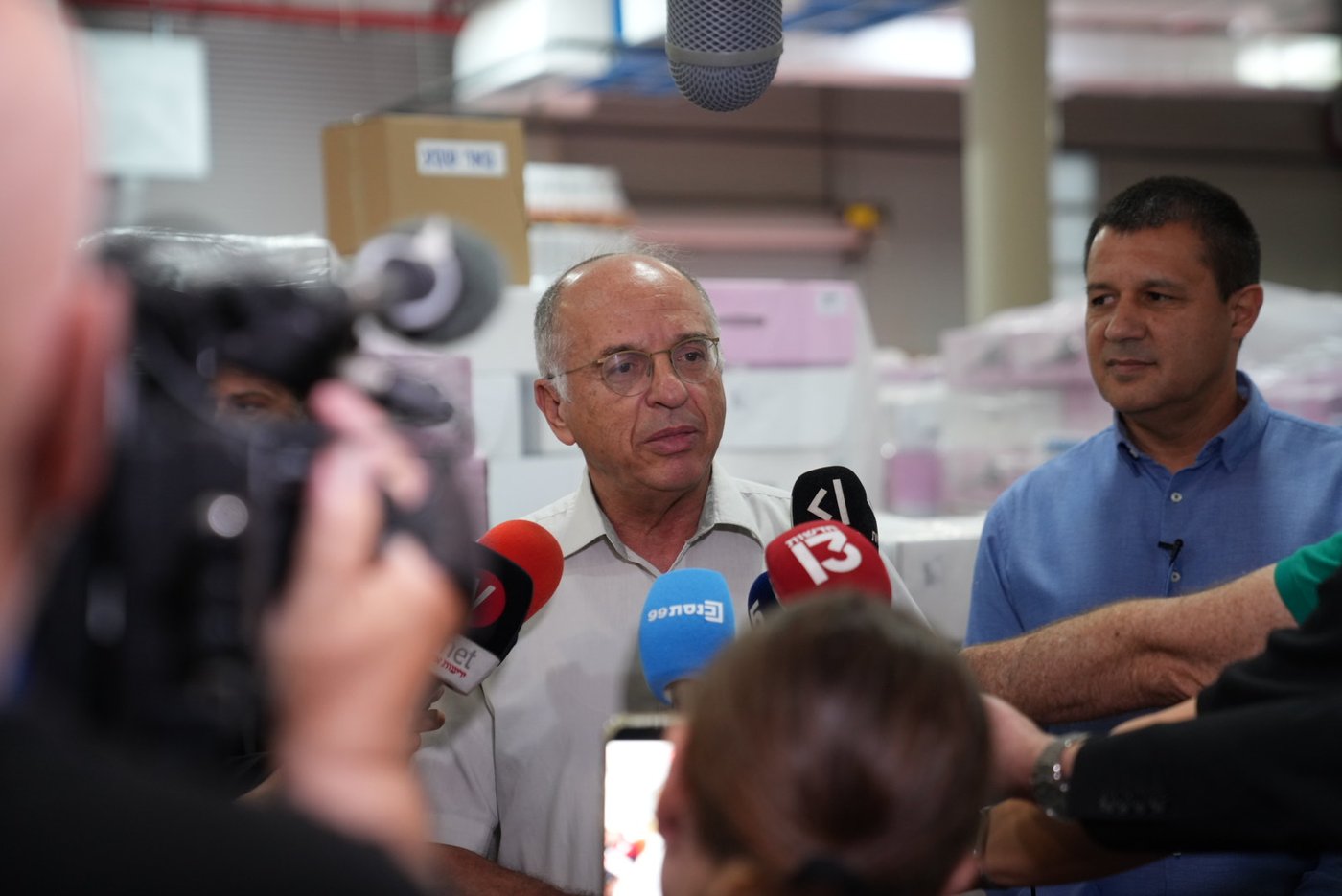 הסיור במרכז הלוגיסטי