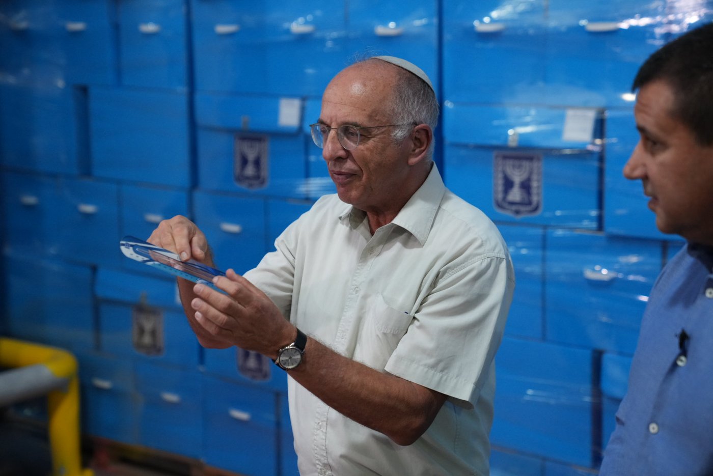 הסיור במרכז הלוגיסטי