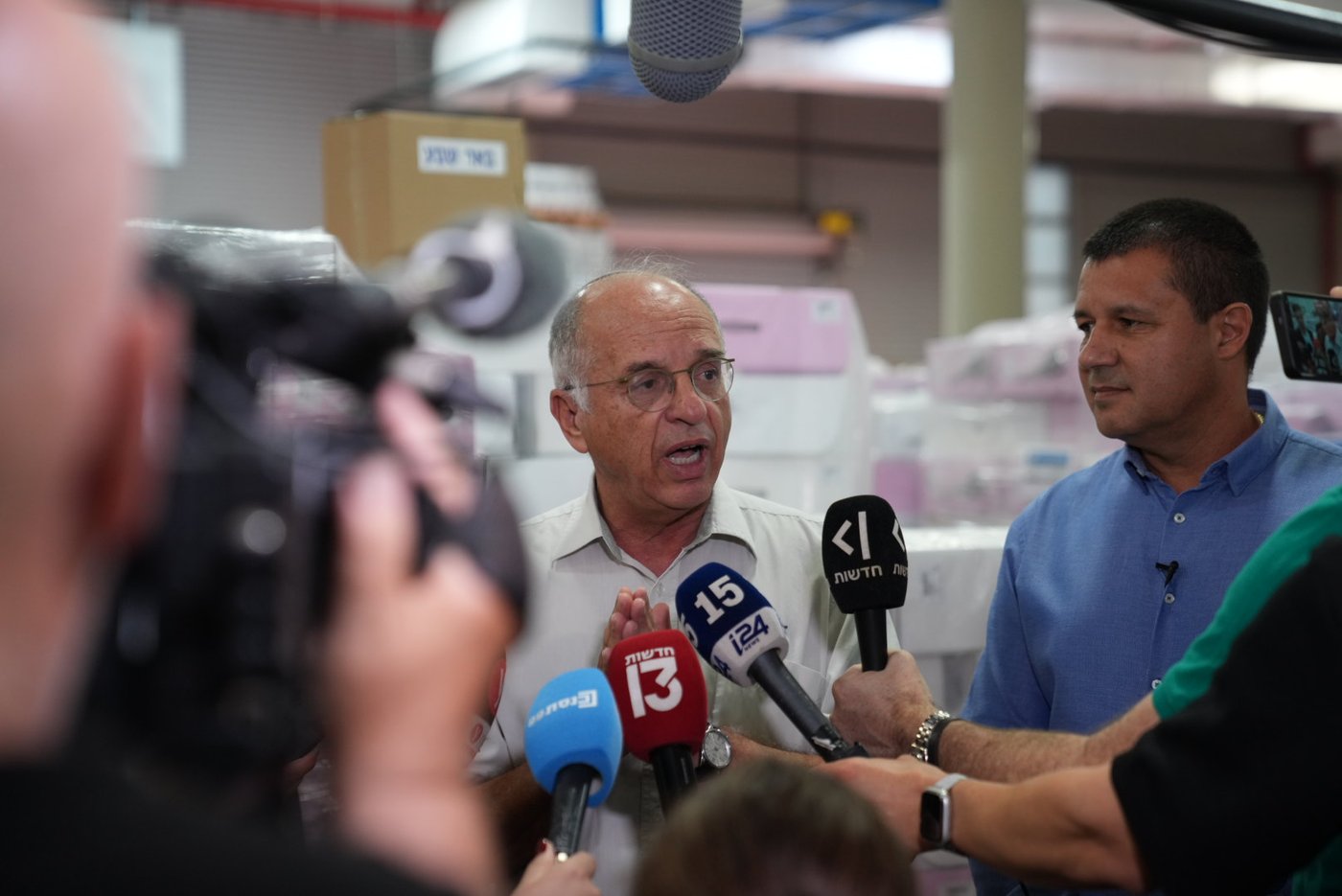 הסיור במרכז הלוגיסטי
