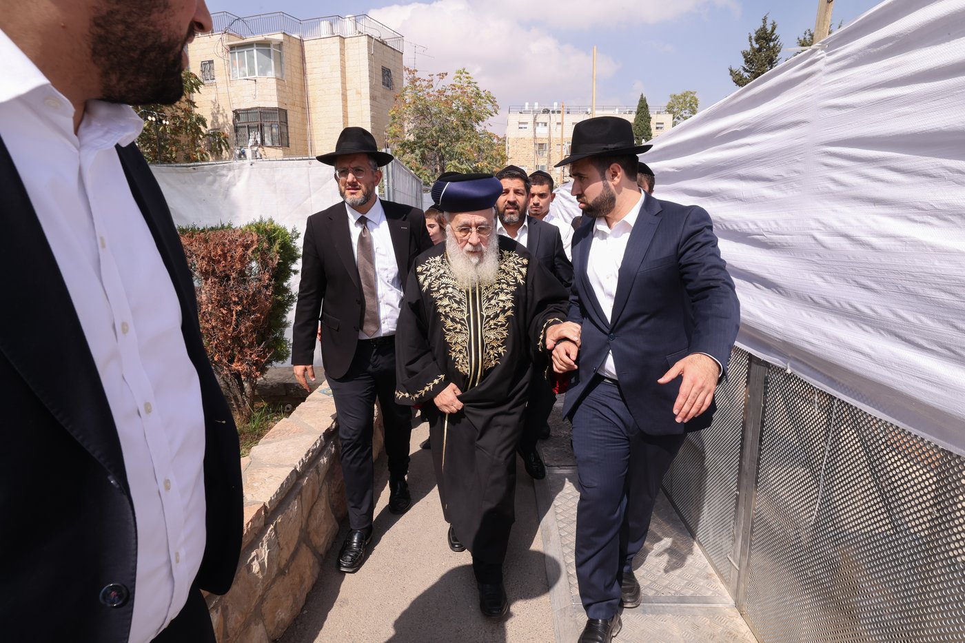 הראשל"צ הגר"י יוסף שליט"א בציונו של מרן זצוק"ל