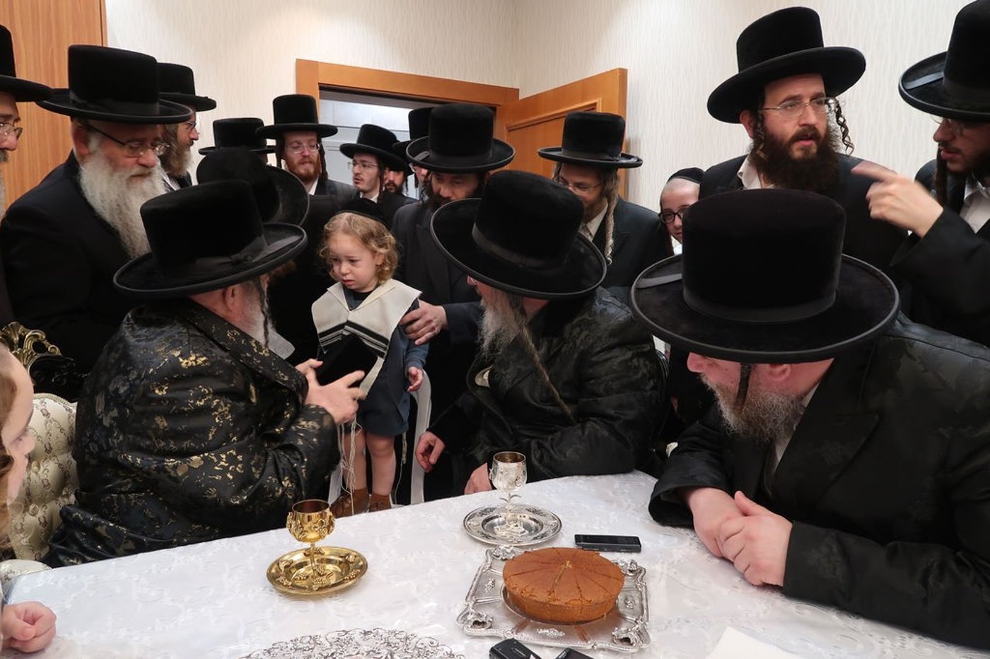 שמחת החלאקה בחצרות ויז'ניץ וביאלה ב"ב