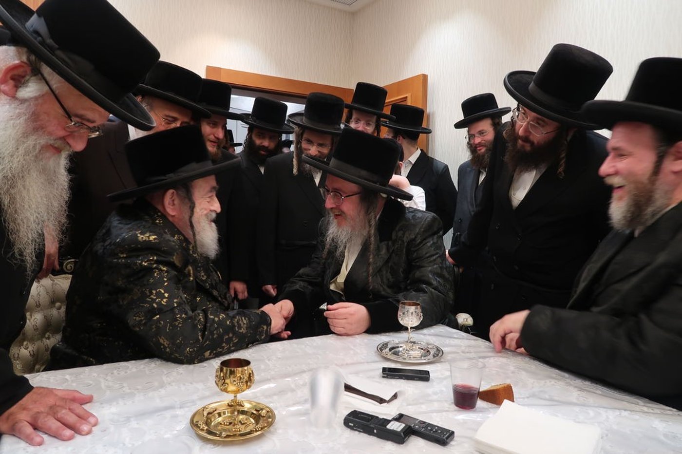 שמחת החלאקה בחצרות ויז'ניץ וביאלה ב"ב