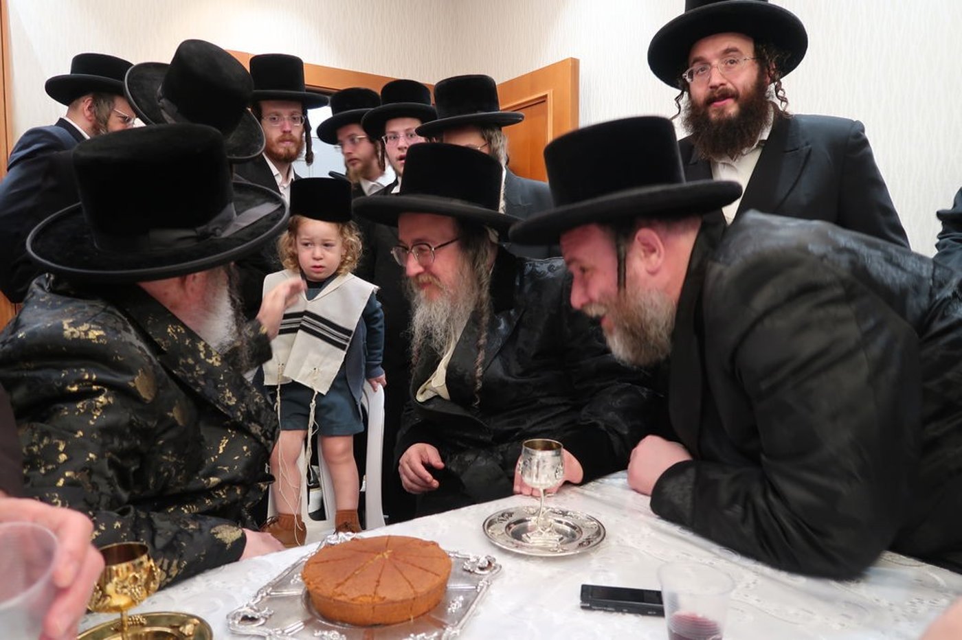 שמחת החלאקה בחצרות ויז'ניץ וביאלה ב"ב
