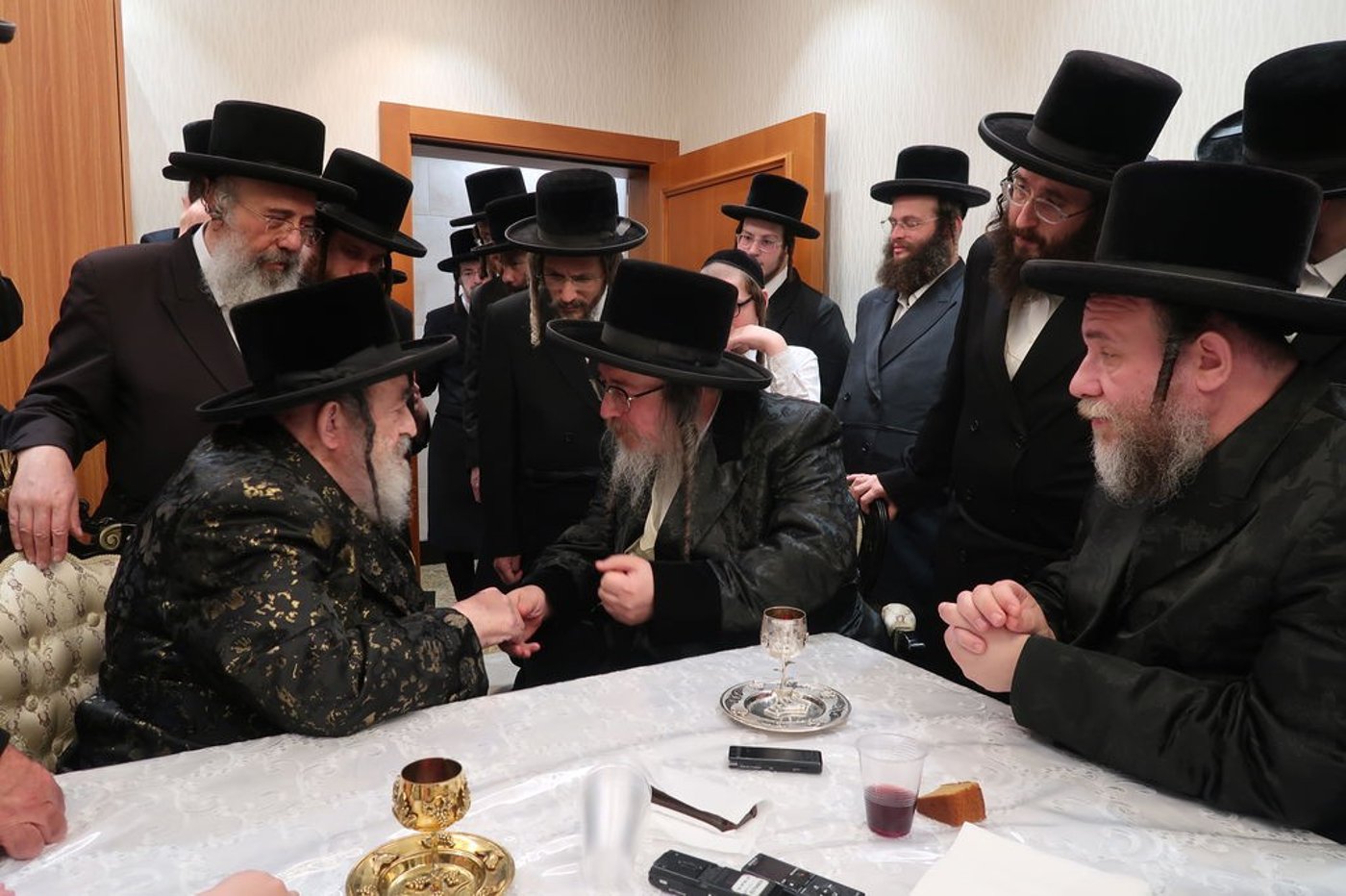 שמחת החלאקה בחצרות ויז'ניץ וביאלה ב"ב