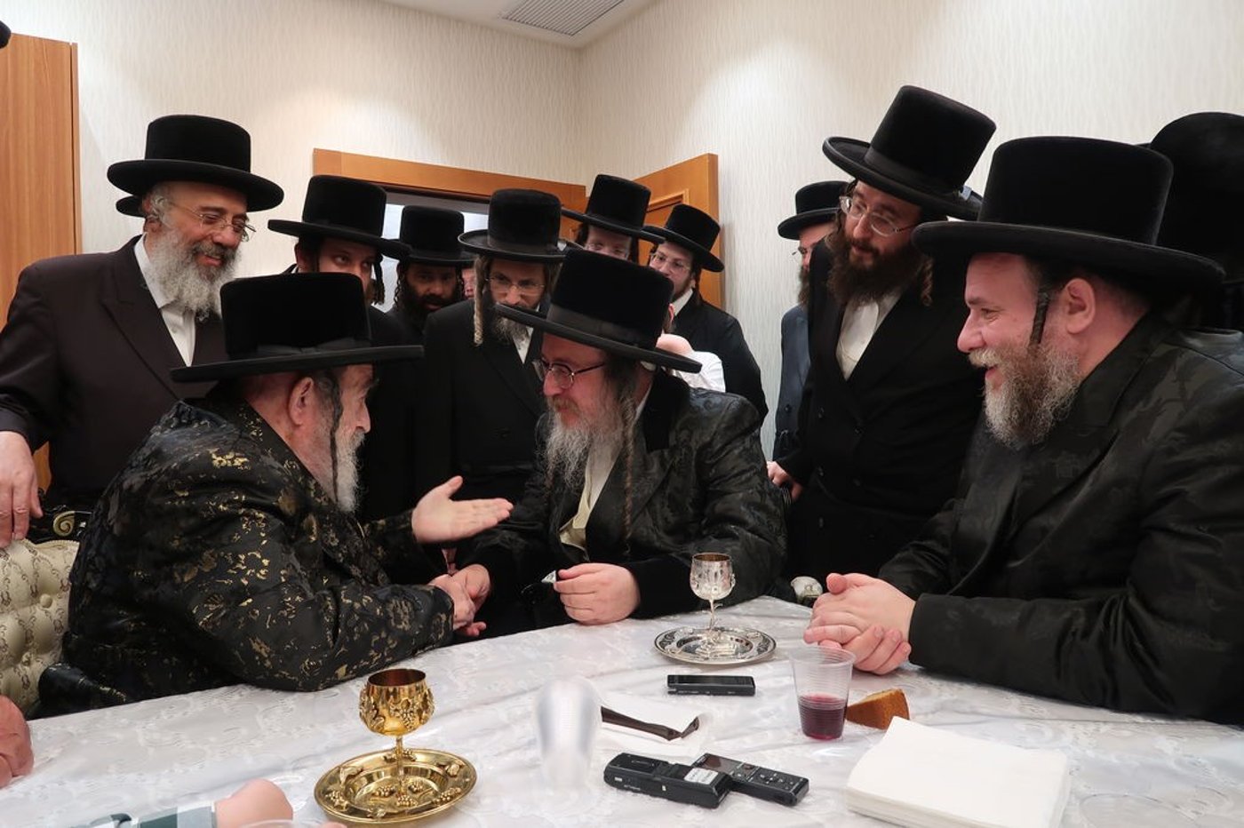 שמחת החלאקה בחצרות ויז'ניץ וביאלה ב"ב