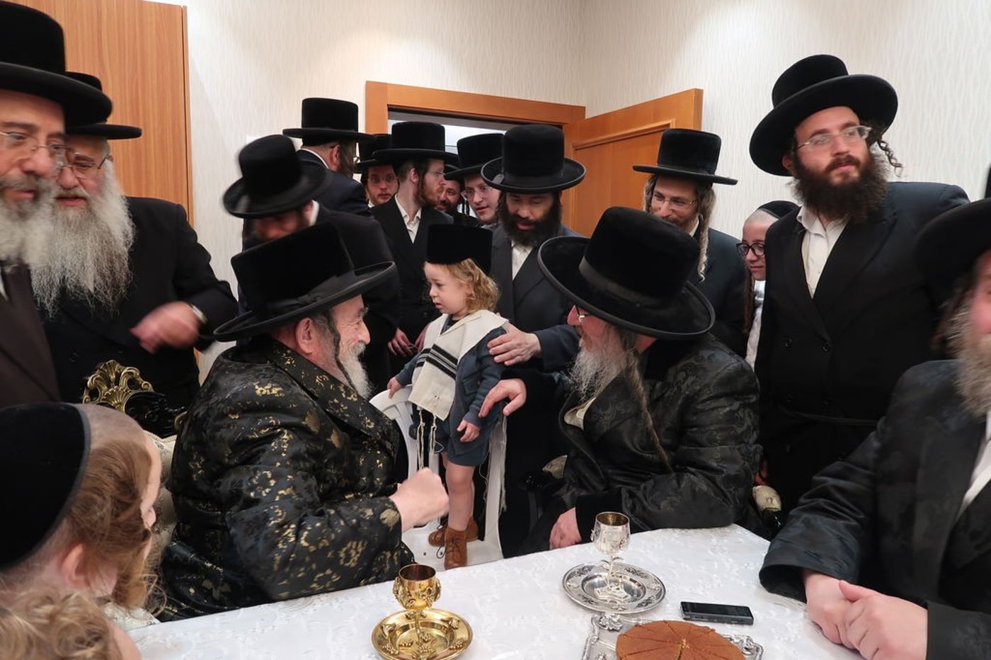 שמחת החלאקה בחצרות ויז'ניץ וביאלה ב"ב