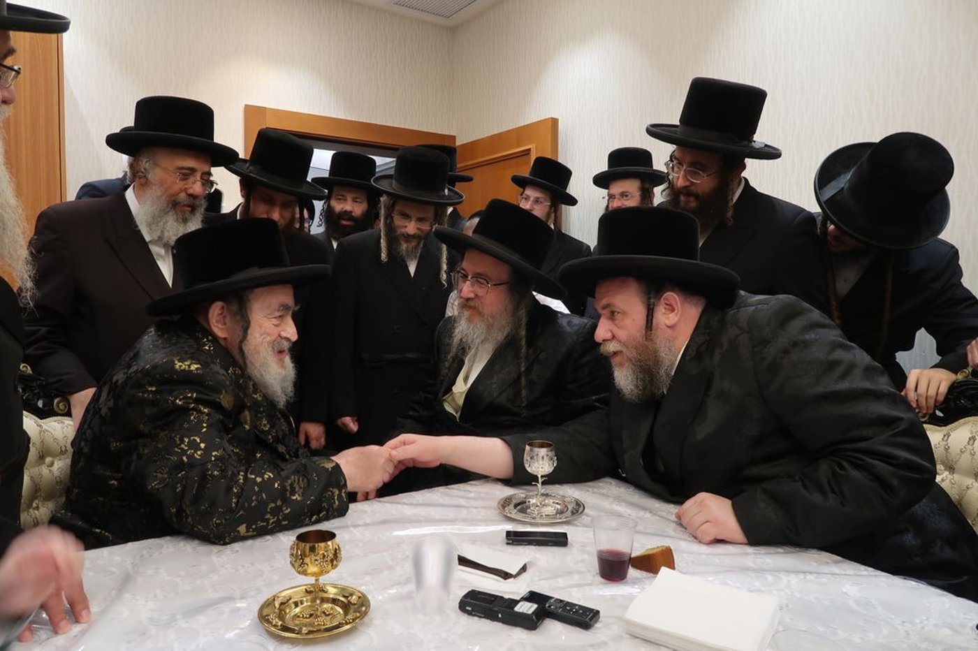 שמחת החלאקה בחצרות ויז'ניץ וביאלה ב"ב