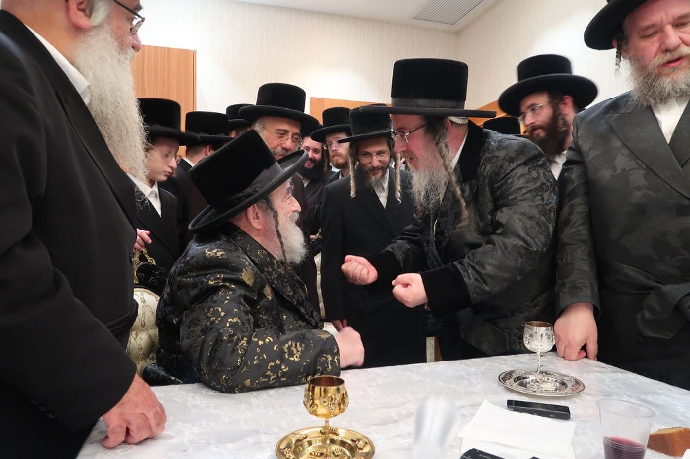 שמחת החלאקה בחצרות ויז'ניץ וביאלה ב"ב