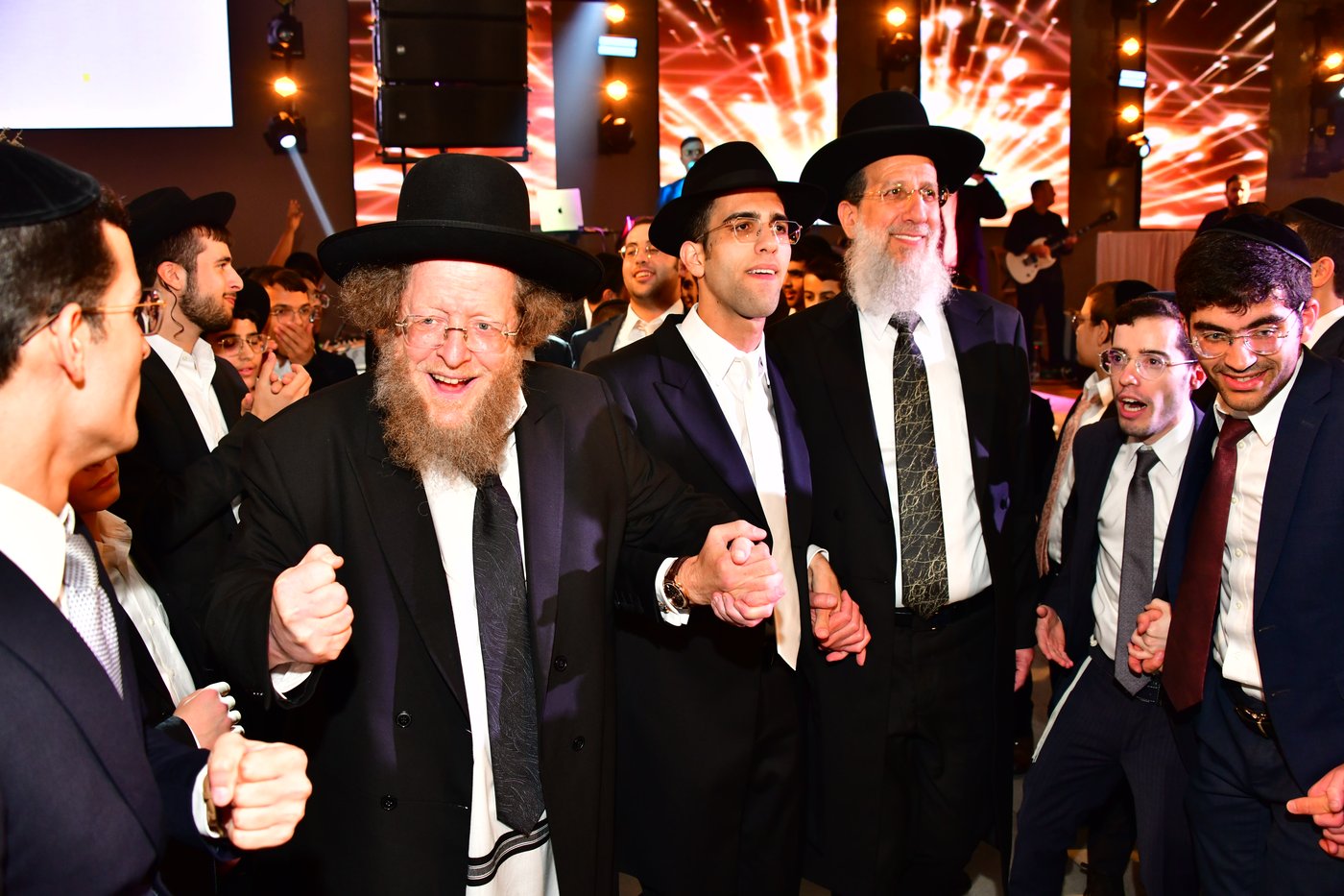 מהשמחה | צילום: שוקי לרר