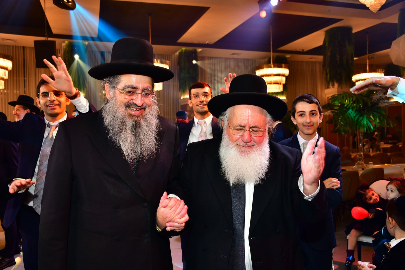 מהשמחה | צילום: שוקי לרר