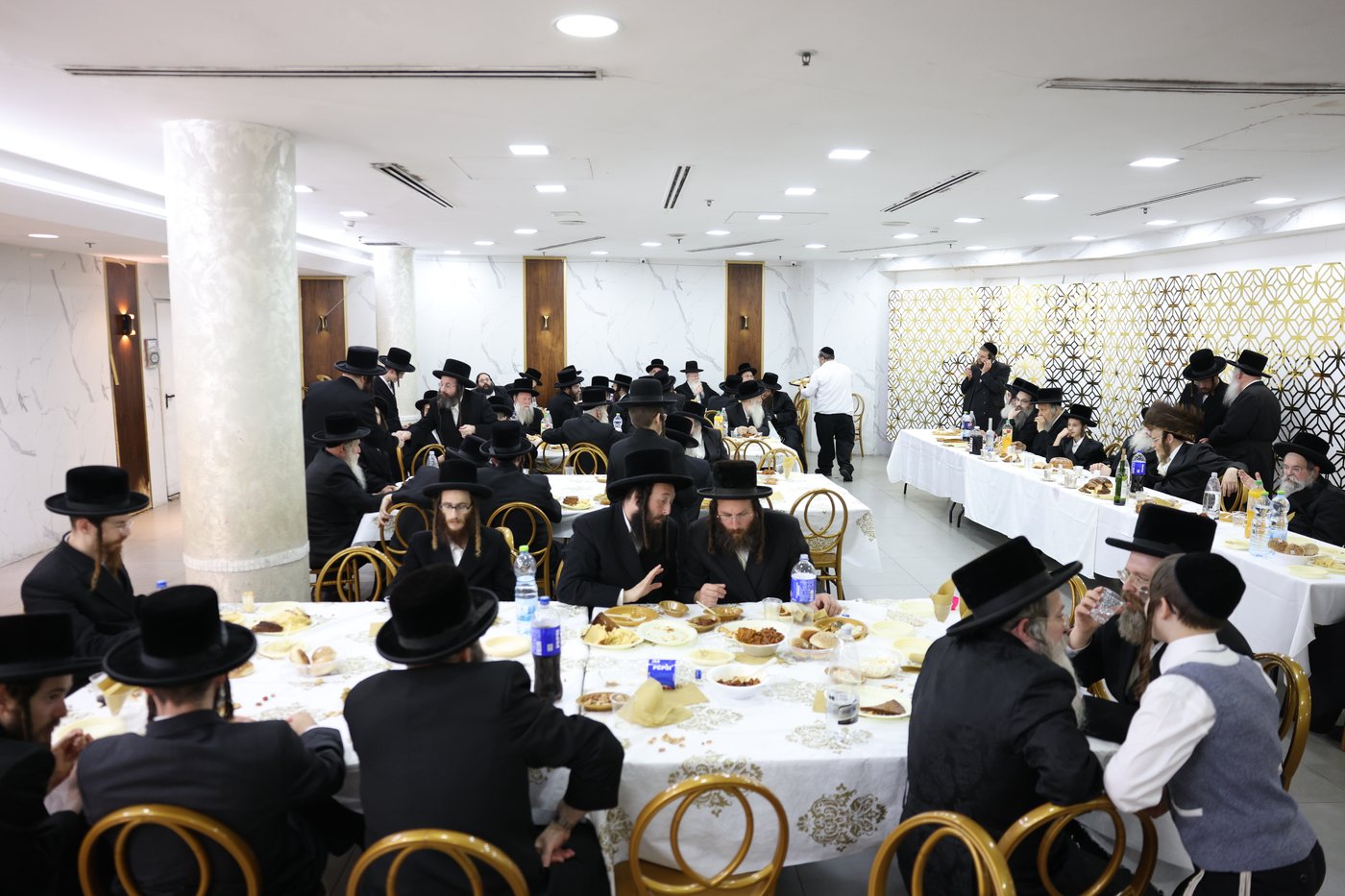 שמחת בר המצווה לבן הרה"ח רבי נפתלי שנייבלג