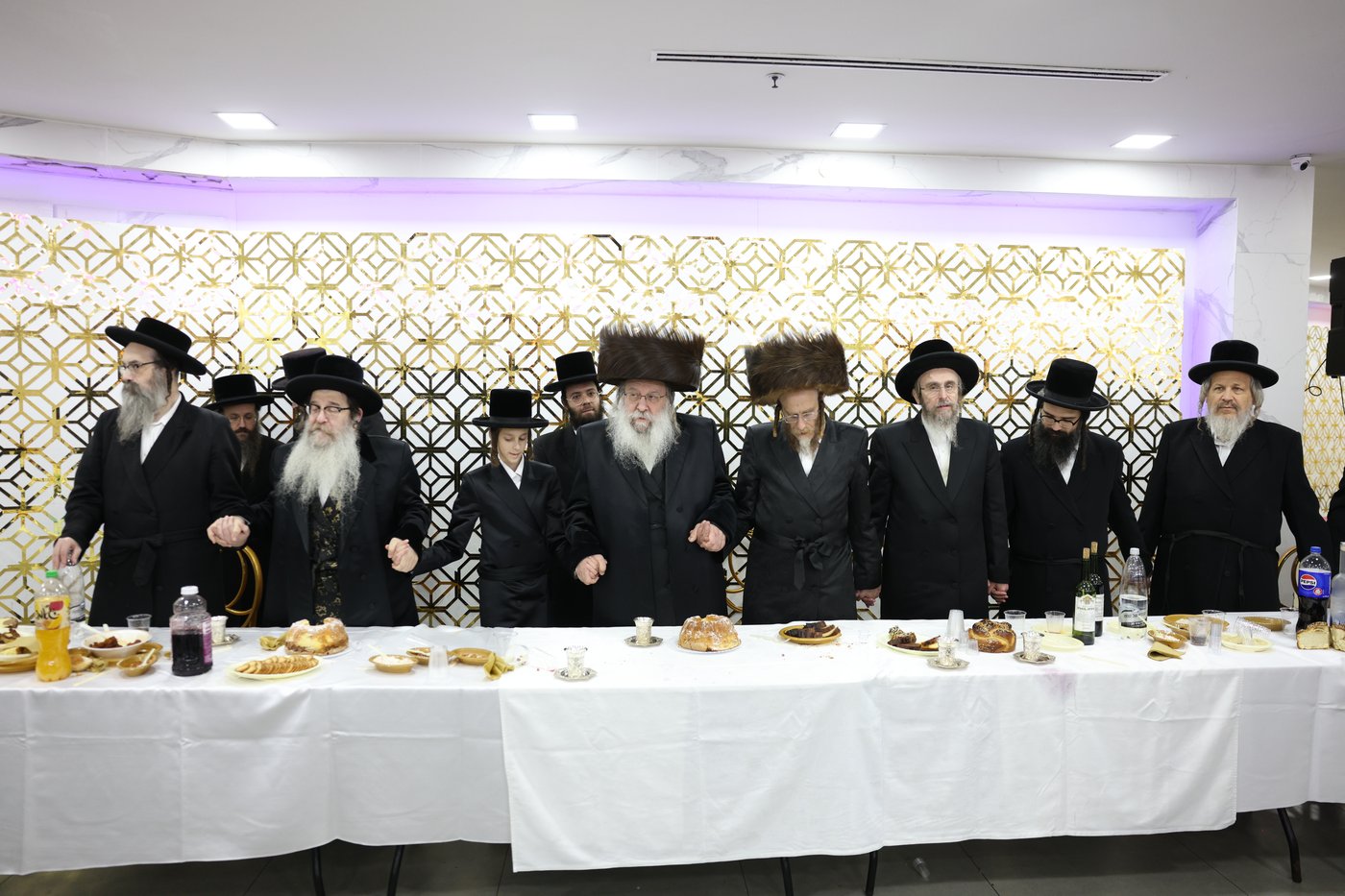 שמחת בר המצווה לבן הרה"ח רבי נפתלי שנייבלג