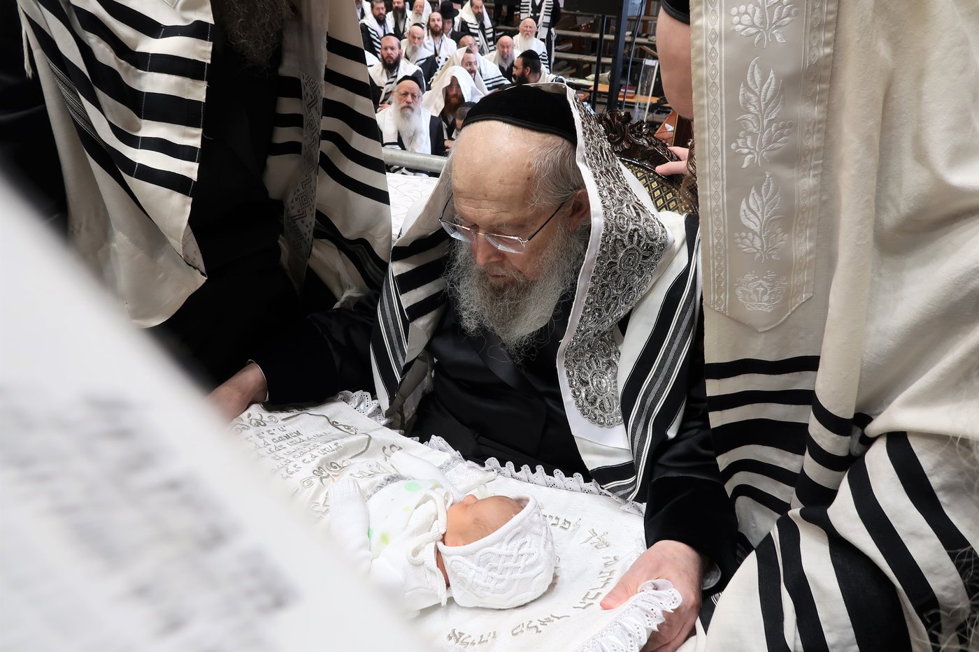 שמחת הברית לנין האדמו"ר מסלונים שליט"א