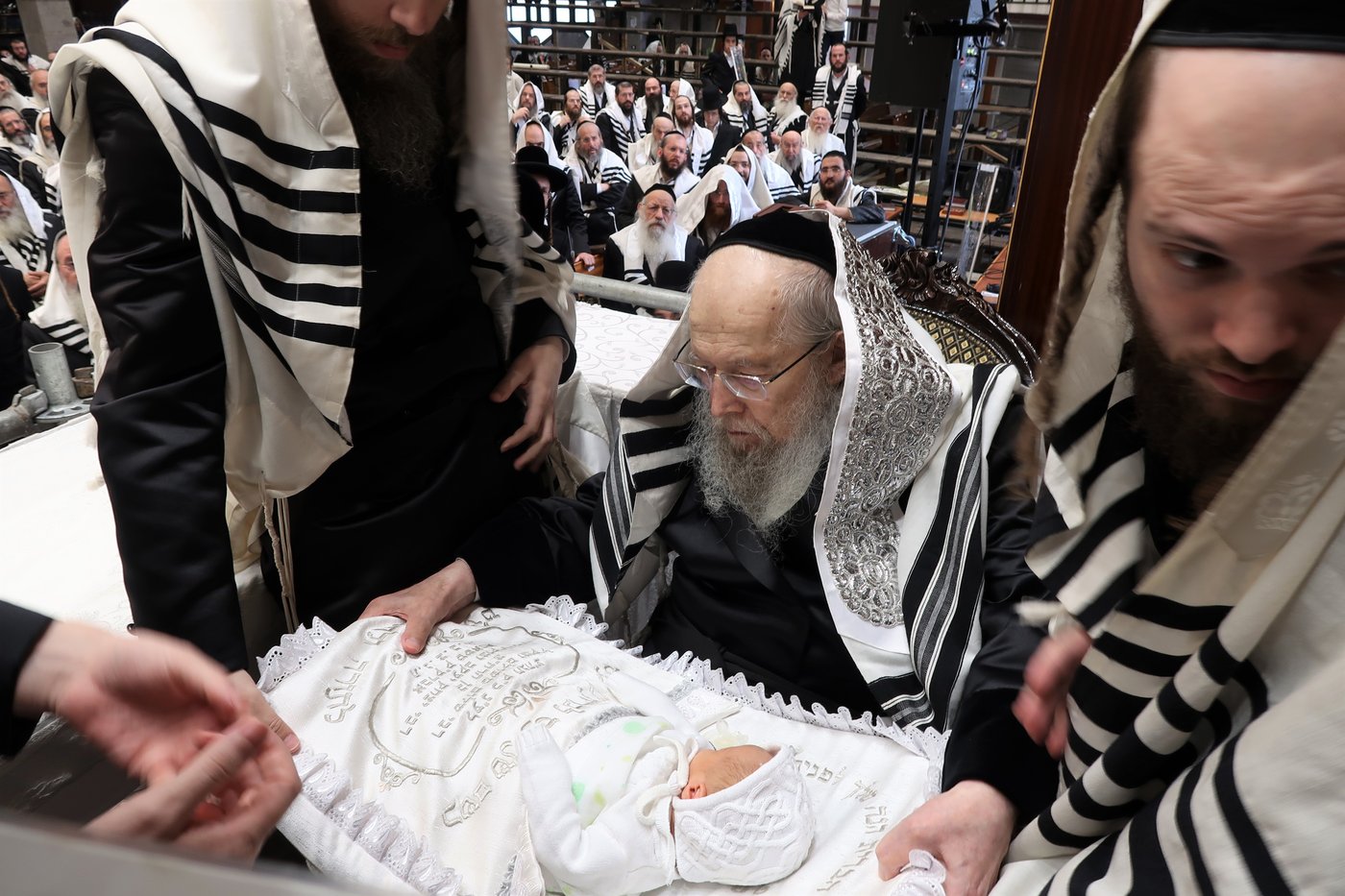 שמחת הברית לנין האדמו"ר מסלונים שליט"א