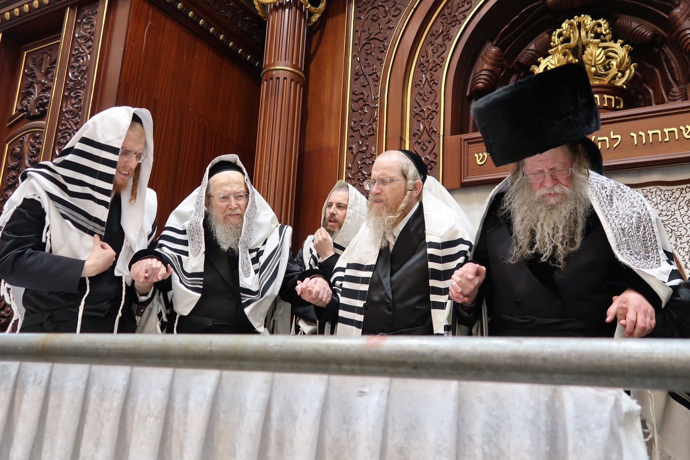שמחת הברית לנין האדמו"ר מסלונים שליט"א