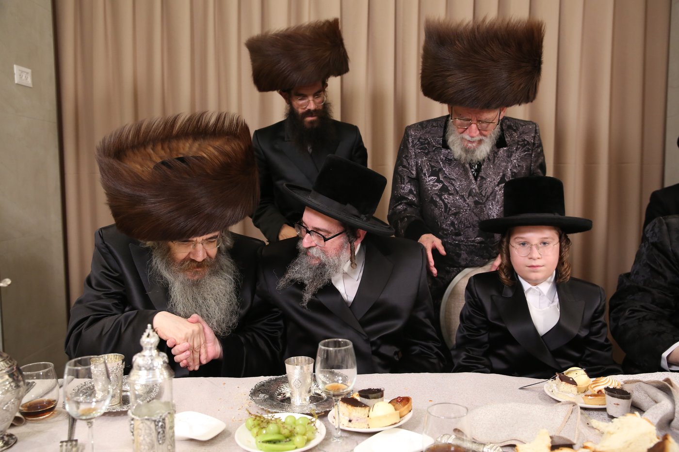 שמחת בר המצווה בחצרות טריסק-סאווראן • צילום: דוד קשת