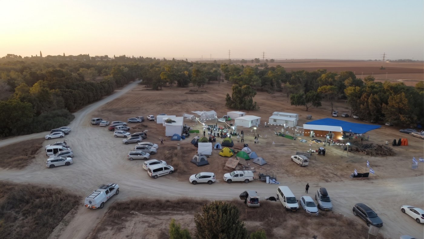 700 איש הקימו בלילה יישוב מול עזה: "ככה מנצחים"