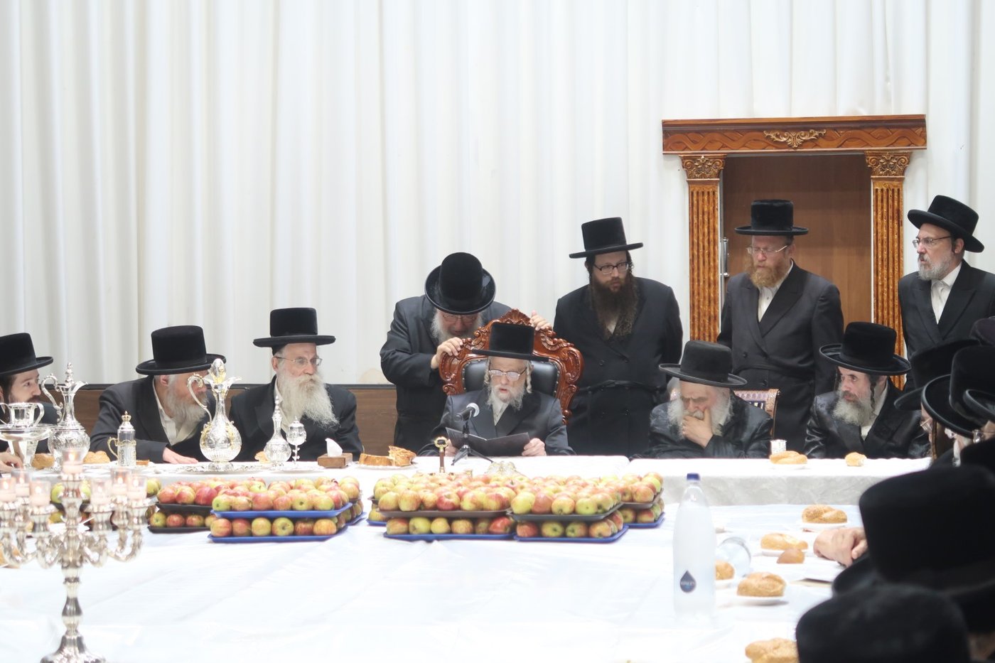 הילולא קדישא בסערט ויז'ניץ | צילום: קול ברמה