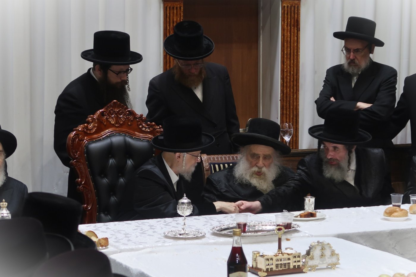 הילולא קדישא בסערט ויז'ניץ | צילום: קול ברמה
