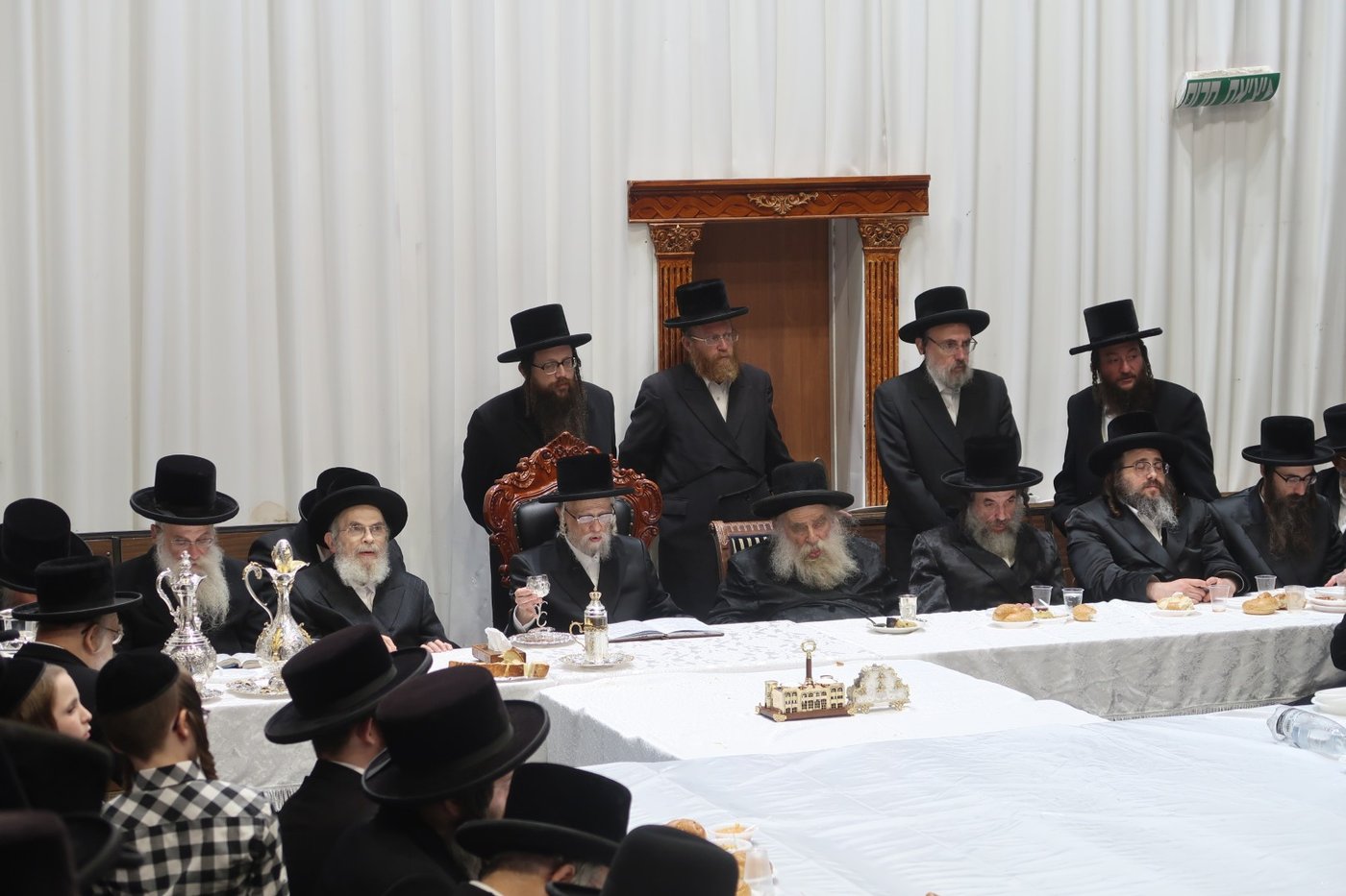 הילולא קדישא בסערט ויז'ניץ | צילום: קול ברמה