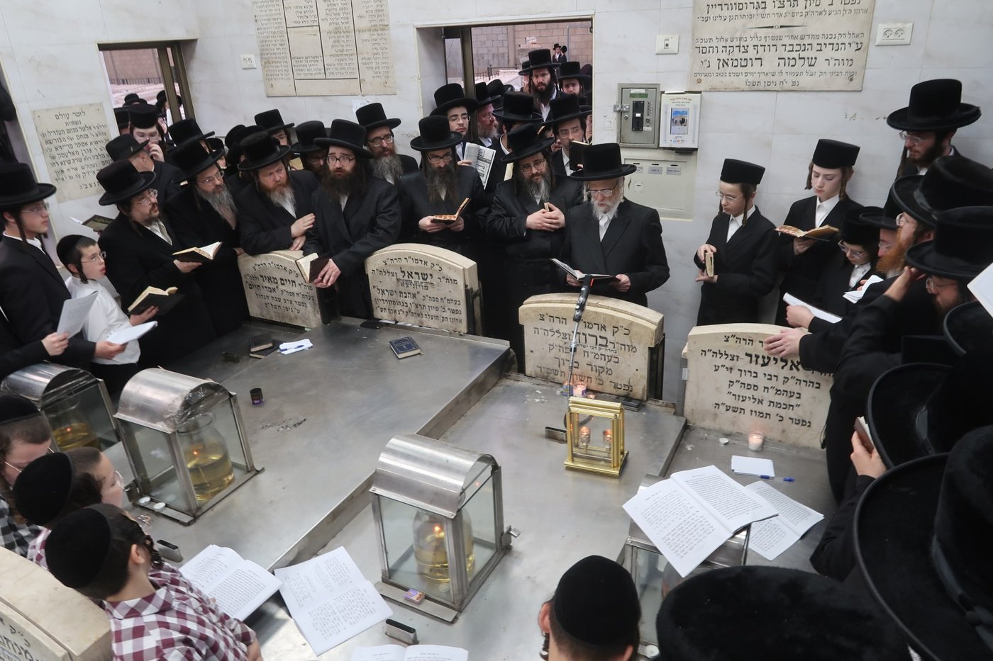 הילולא קדישא בסערט ויז'ניץ | צילום: קול ברמה