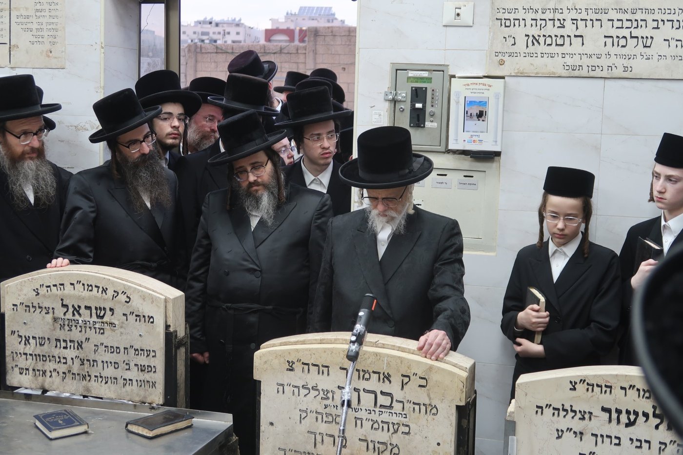 הילולא קדישא בסערט ויז'ניץ | צילום: קול ברמה