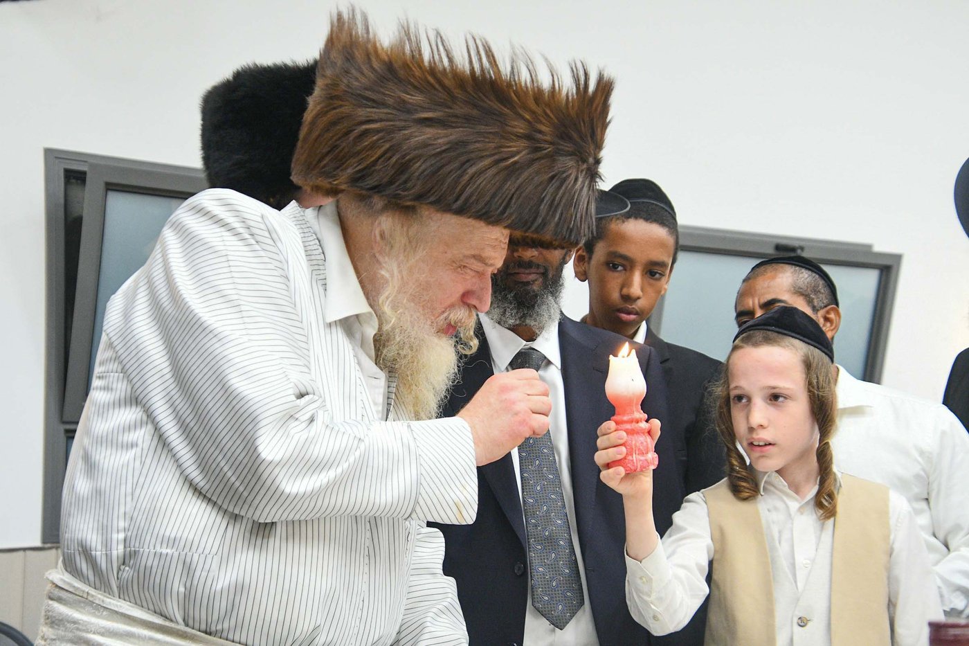 האדמו"ר ממבקשי אמונה שליט"א בעמנואל | צילום: ארי קופרשטוק