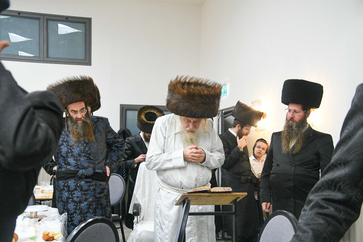 האדמו"ר ממבקשי אמונה שליט"א בעמנואל | צילום: ארי קופרשטוק