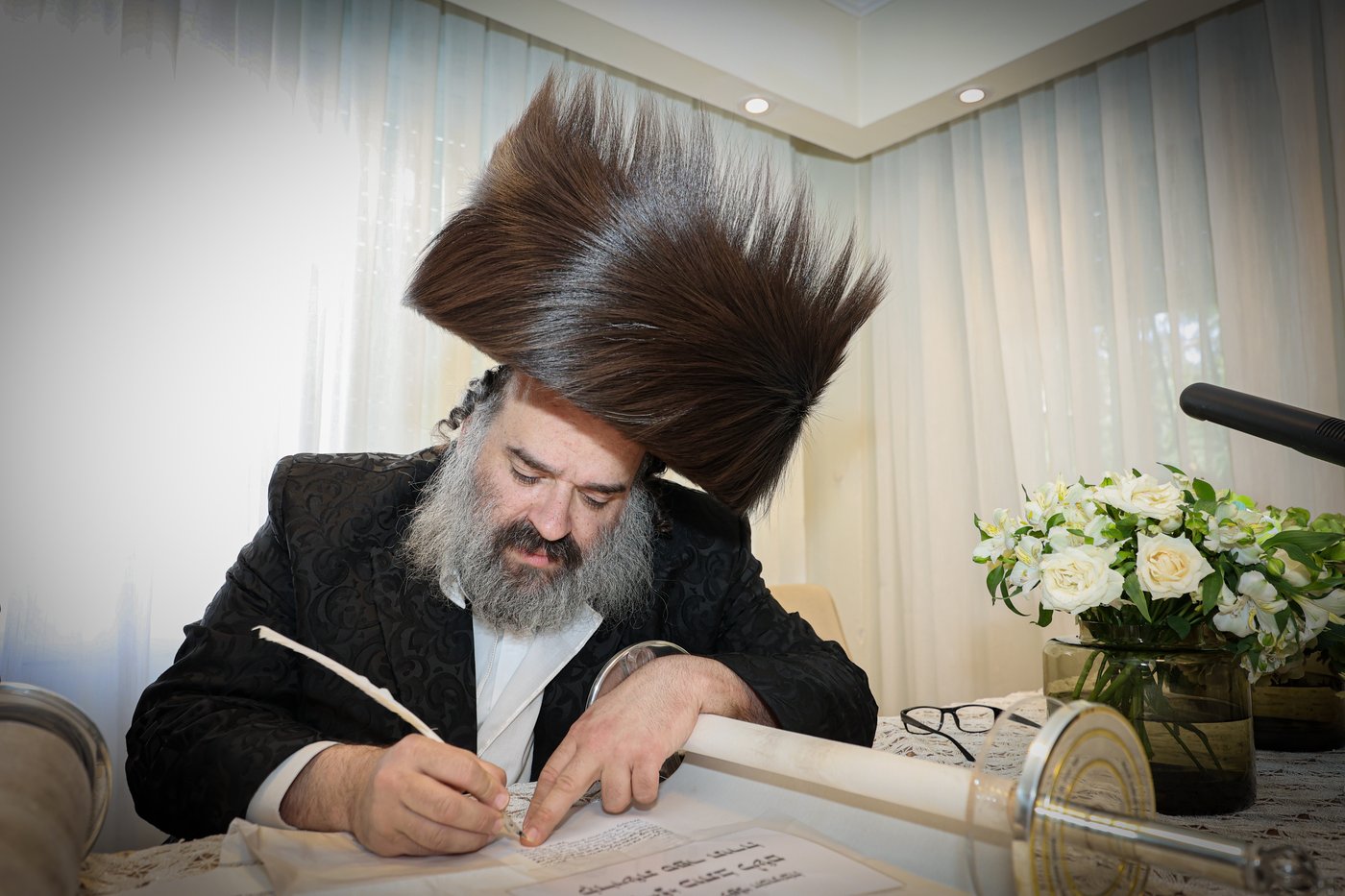הכנסת ספר התורה | צילום: א. אייזנבאך