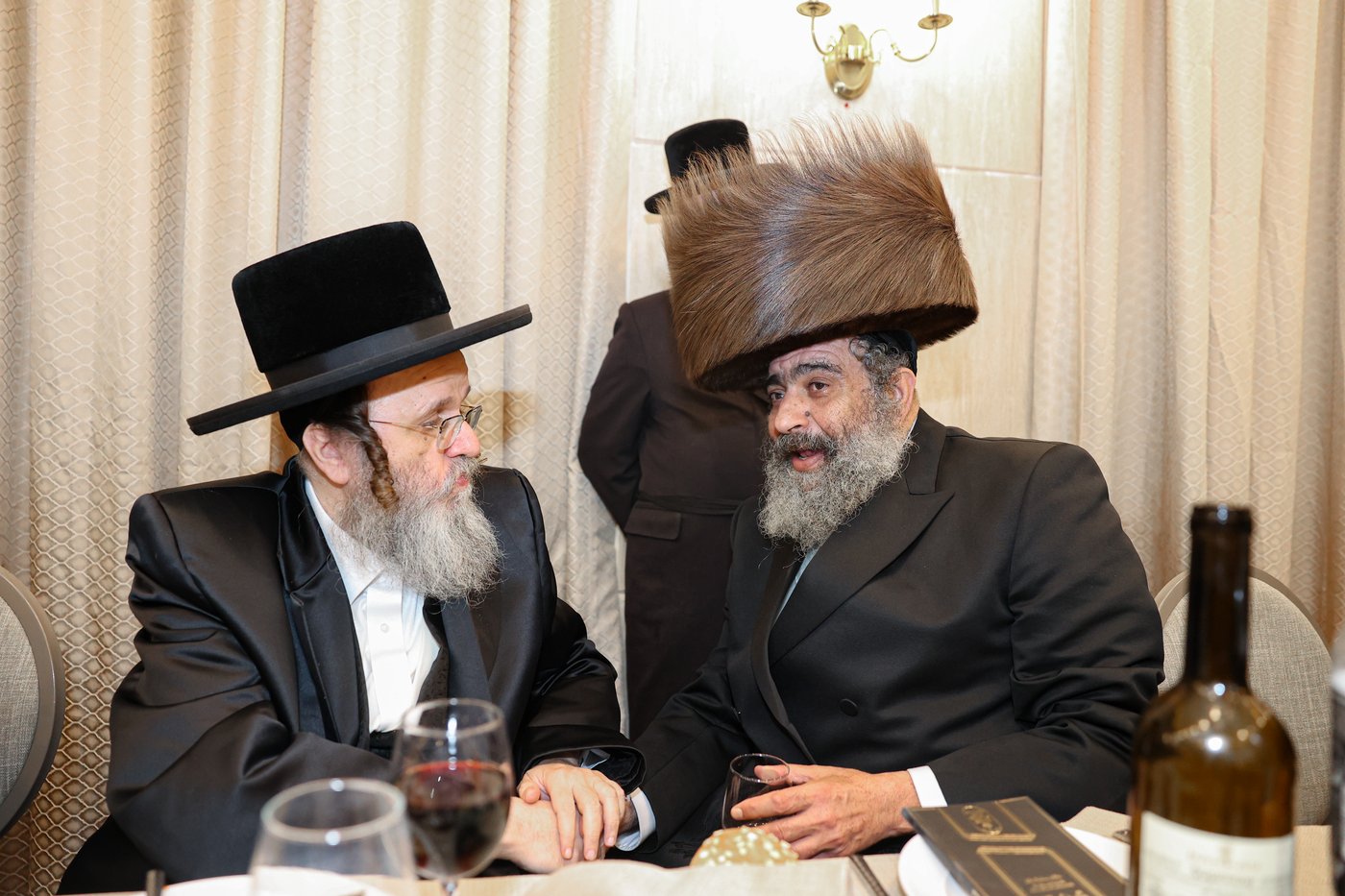 הכנסת ספר התורה | צילום: א. אייזנבאך