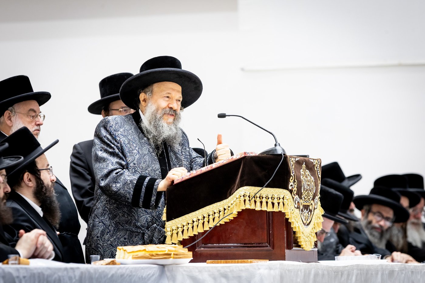 האדמו"ר מבאבוב 45 שליט"א במעמד פתיחת הזמן