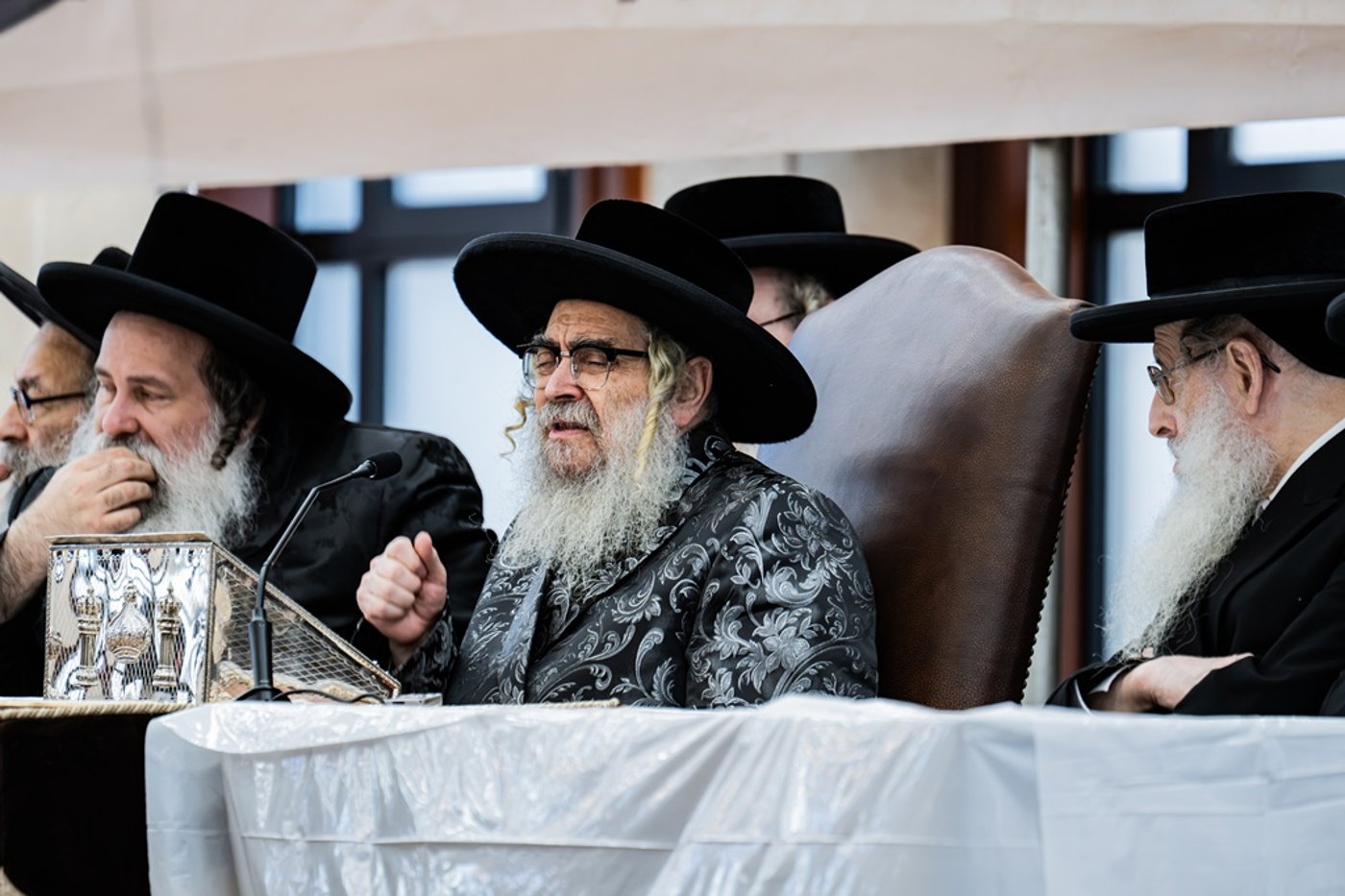 האדמו"ר מסאטמר שליט"א בשיחת פתיחת הזמן | צילום: י. שטיין